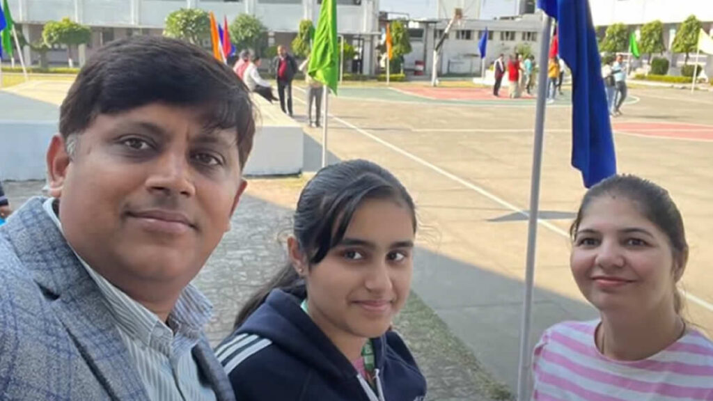 Gahoi Prarthana Gupta wins gold medal in International Olympiad for Math, Science and English from Jammu - Union Territory!